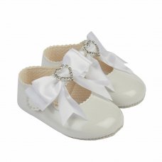 B062: Baby Girls Bow & Diamante Heart Soft Soled Shoe-White (Shoe Sizes: 0-3)